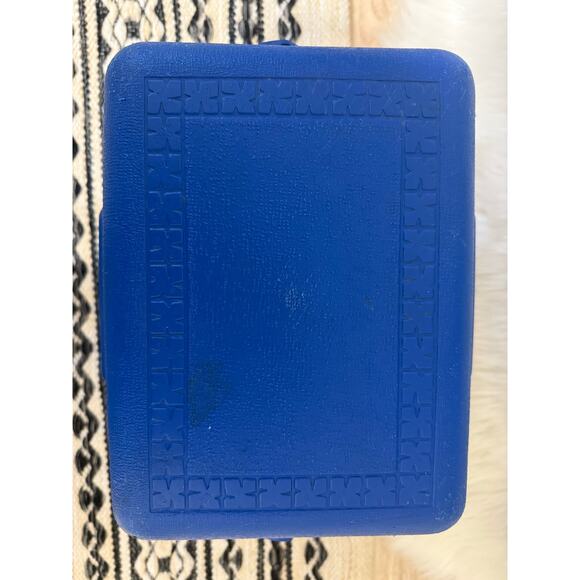 Vintage Rubbermaid Blue & White Cooler  1 Gallon Lunchbox Ice Chest  1980s - Picture 3 of 5